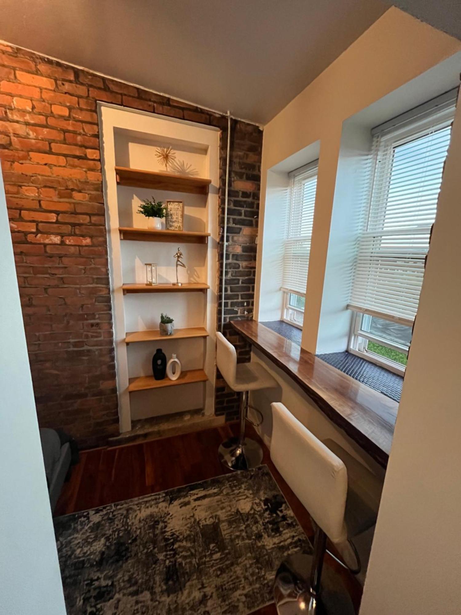 2 Bedroom Stylist Apartment Détroit Extérieur photo